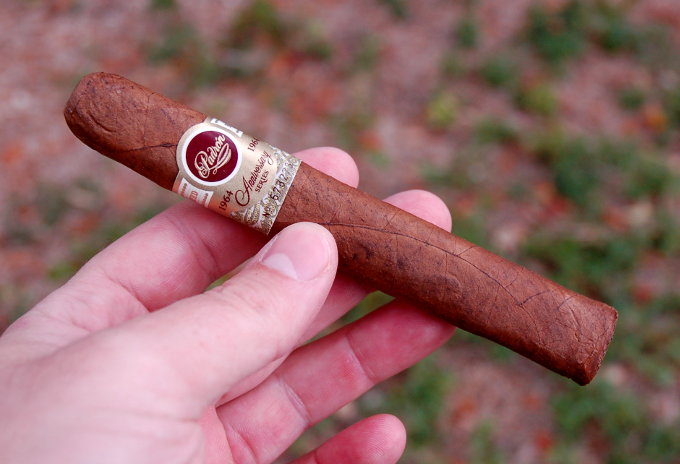 Padron 1964 Anniversary Series Exclusivo Natural in Sunlight